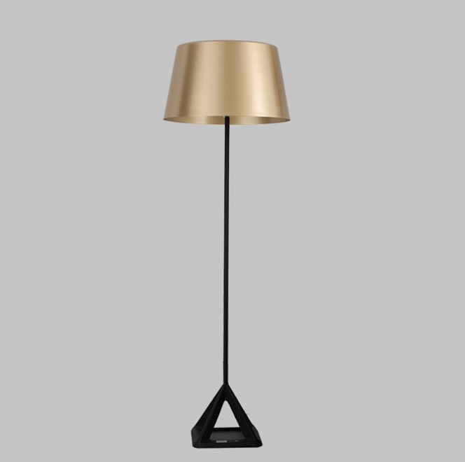 Светильник DZN-13671 ЧЕРНЫЙ + ЗОЛОТО ` D500/H1600/1/E14/40W MUSSO