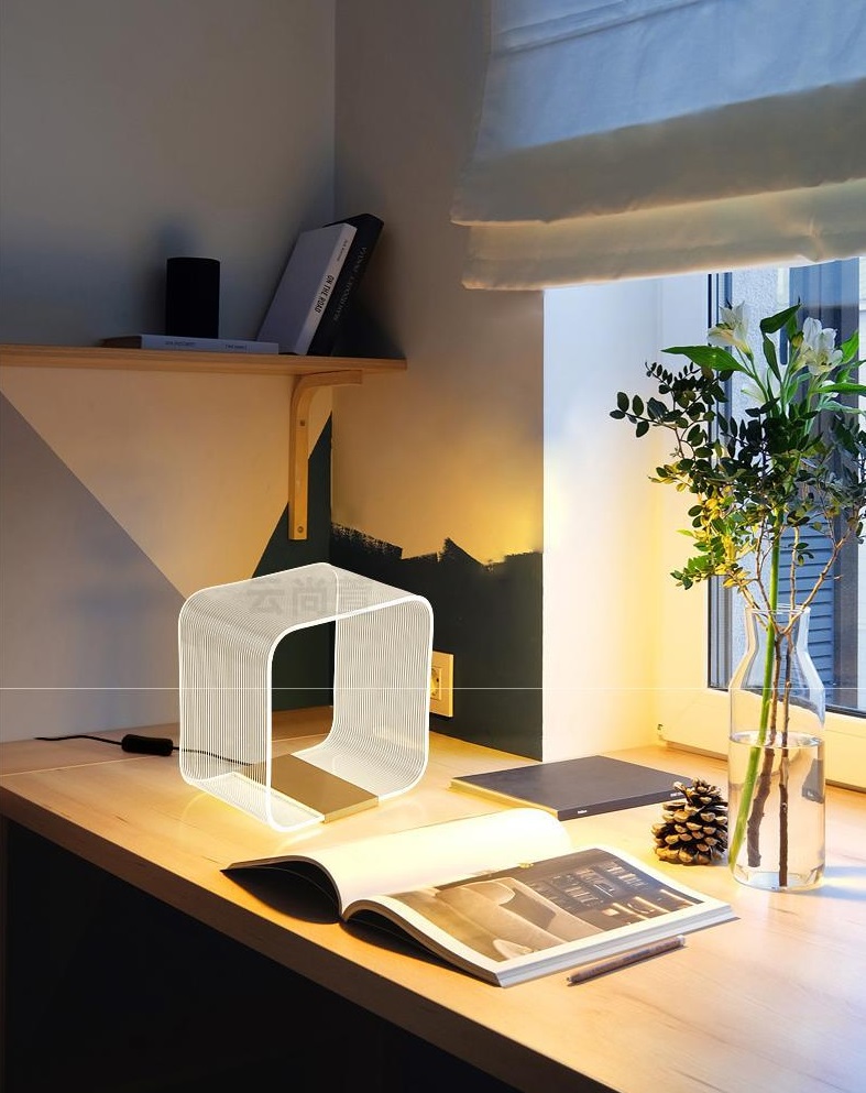 Светильник настольный ElegantLight DZN-11281 ЗОЛОТО ` D230*230/H160/1/LED/10W/4000K SPRAY