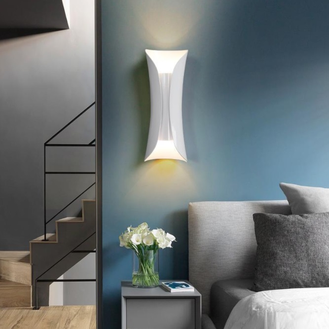 Светильник Elegant SPF-4210 БЕЛЫЙ ` 2/LED/20W/4000-4500K 150*150*300mm IP65 SPF02