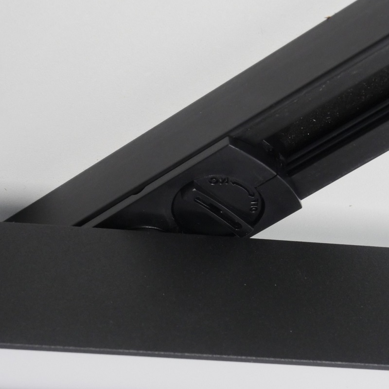 Трековый светильник линейный 20W черный Лайнер2