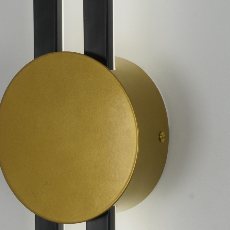 Светильник настенный SAPFIR (B2128-920BK+GL) SPF-4857 ЧЕРНЫЙ+ЗОЛОТО ` D920*125/H60/2/LED/16W/4500K N