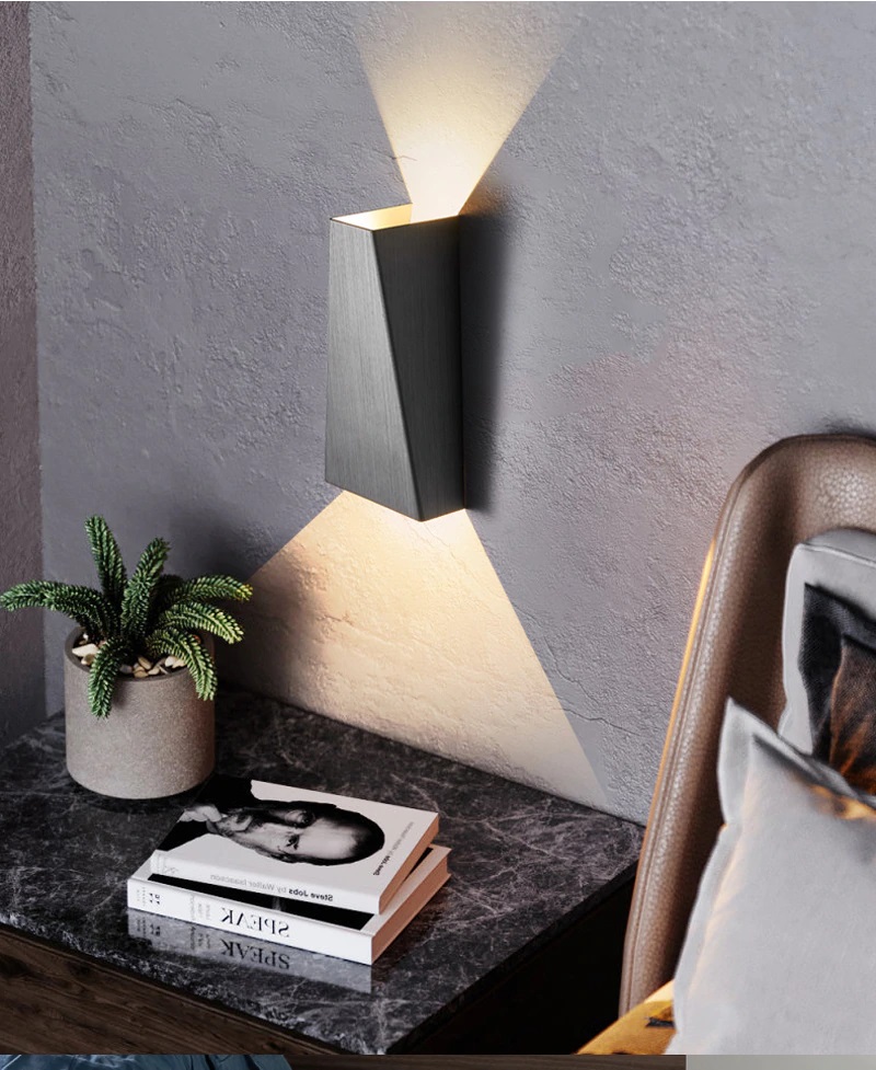 Светильник Elegant SPF-9885 ALUMINUM/АЛЮМИНИЙ ` 2/LED/6W/4000-4500K COMETA SPF22-02